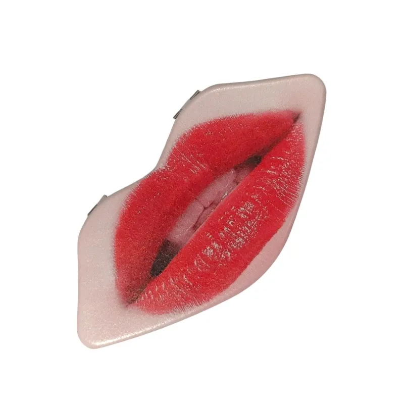 آینه جیبی_طرح لب